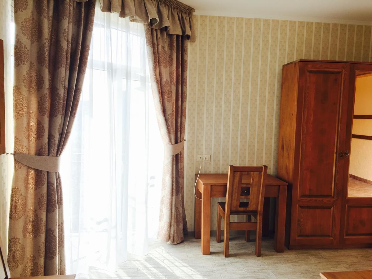 Mini Hotel Solnce Karpat Polyana  Exterior photo